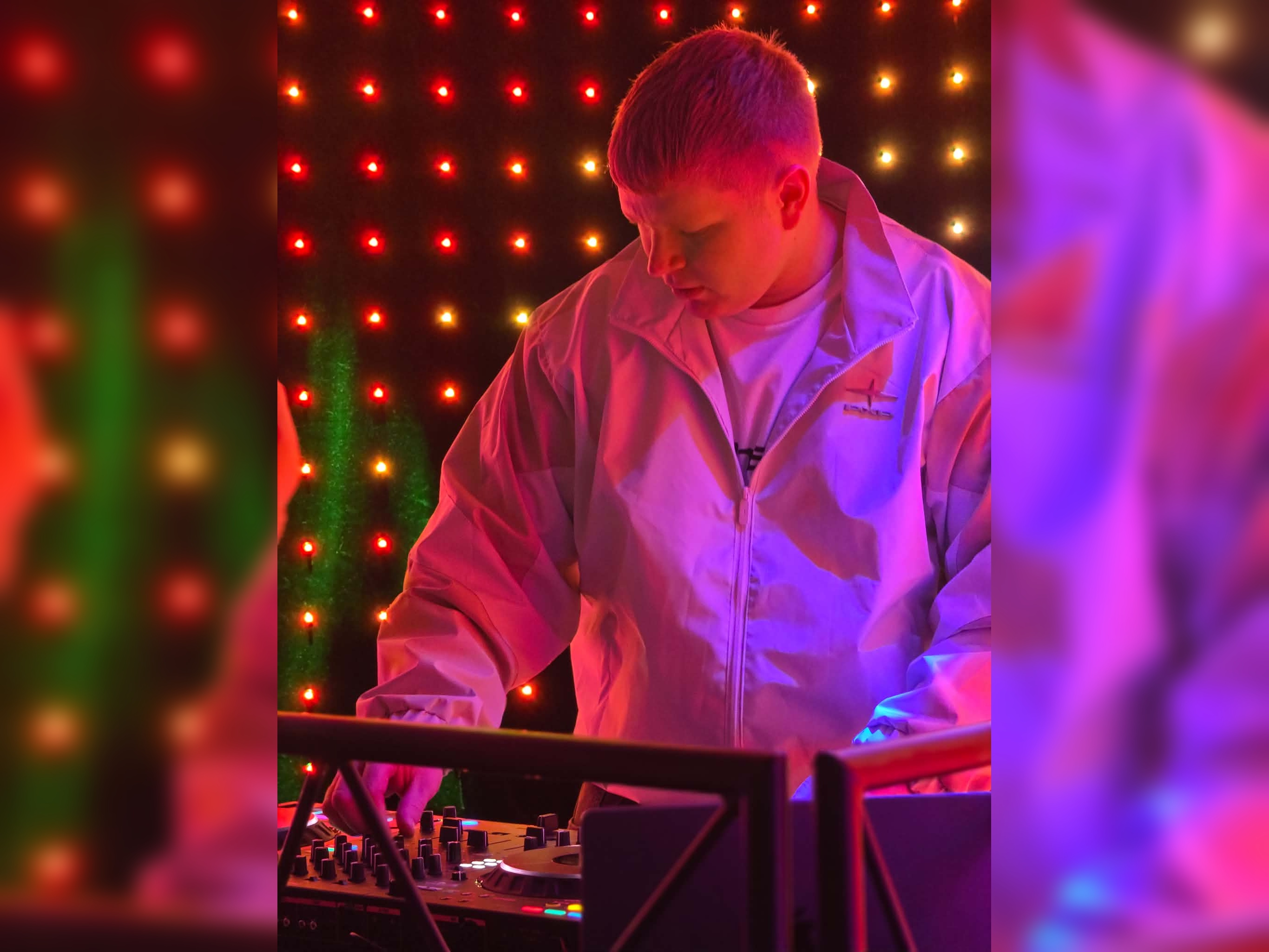 Plötusnúður í veisluna í 3 klst. - Afmæli/Giftingar/Árshátíðir – DJ Siddi Sig